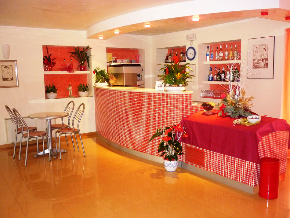 bar