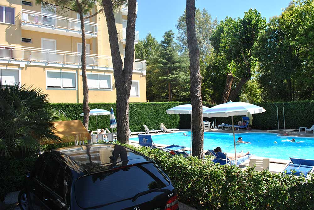 hotel bahama piscina per ragazzi parcheggio